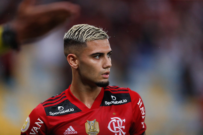 ANDREAS: UMA BOLA NA TRAVE DO FLAMENGO