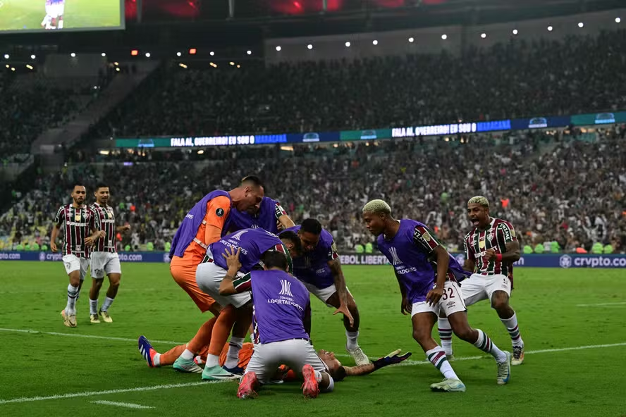 AGORA A NOITE NO MARACANÃ ACABOU